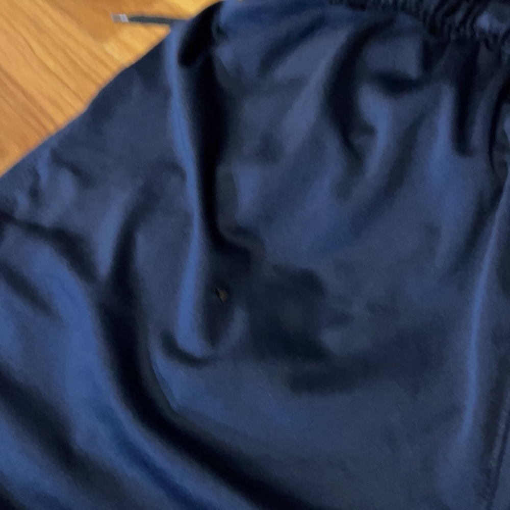 Blue Nike shorts - Picture 3 of 3